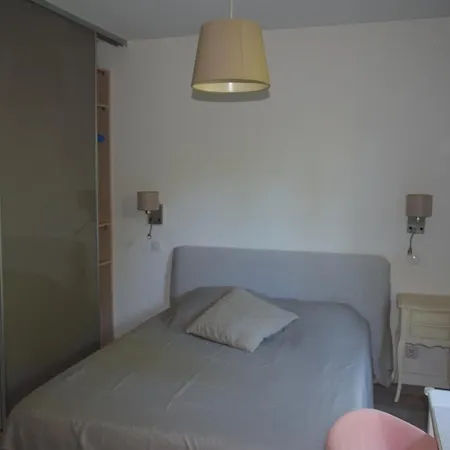 Appartement Vue Rez-de-jardin Piscine