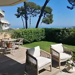Vue Rez-de-jardin Piscine Lägenhet
