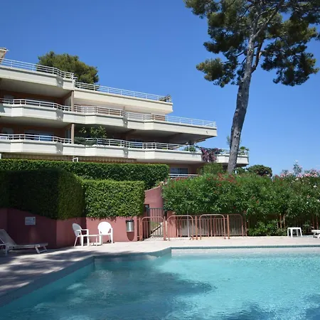 Vue Rez-de-jardin Piscine Appartamento